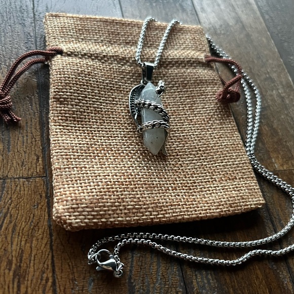 Labradorite Dragon Necklace Mens Crystal Necklace Labradorite Unisex Necklace - Picture 3 of 3